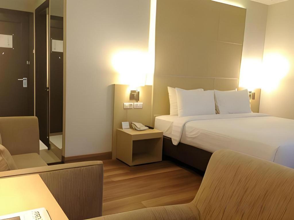 Horison Hotel Sukabumi Extérieur photo