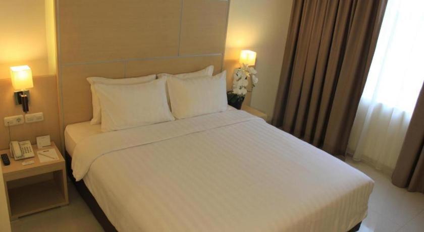 Horison Hotel Sukabumi Extérieur photo