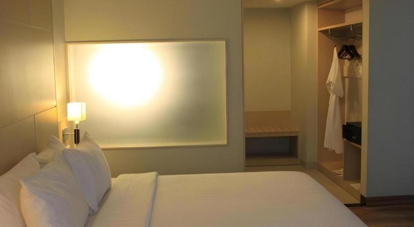 Horison Hotel Sukabumi Extérieur photo