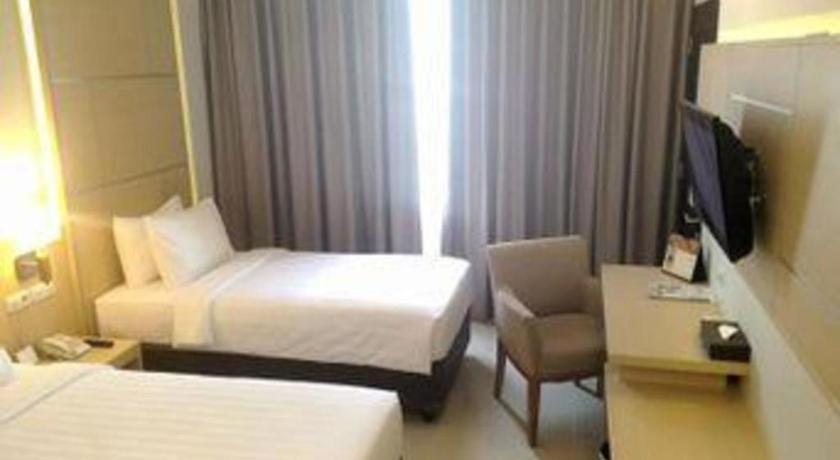 Horison Hotel Sukabumi Extérieur photo