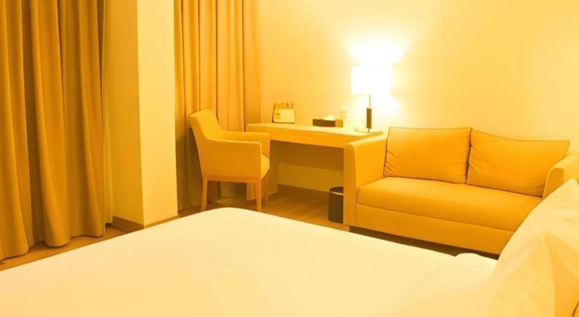 Horison Hotel Sukabumi Extérieur photo